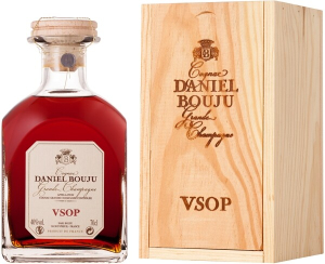 Коньяк Daniel Bouju, VSOP, carafe & wooden box, 0.7 л