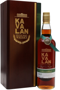 Виски Kavalan, "Solist" Amontillado Sherry Cask (55.6%), wooden box, 0.75 л
