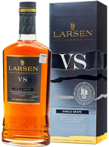 Коньяк "Larsen" VS, gift box, 0.7 л