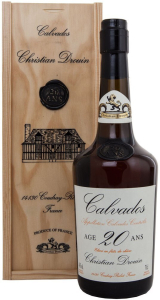 Кальвадос "Coeur de Lion" Calvados 20 ans, gift box, 0.7 л