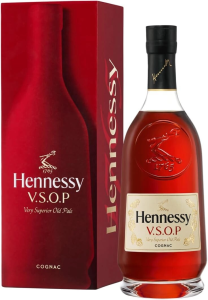 Коньяк "Hennessy" Privelege Cognac VSOP (gift box) 0.7 л