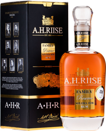 Ром "A.H. Riise" Family Reserve Solera 1838, gift box, 0.7 л