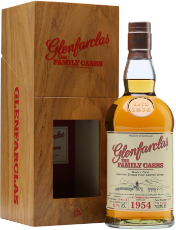 Виски Glenfarclas 1954 "Family Casks" (46,7%), wooden box, 0.7 л