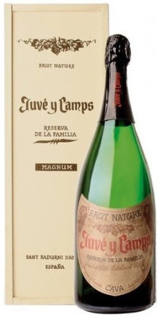 Игристое вино Juve y Camps, Cava "Reserva de la Familia" Gran Reserva Brut Nature, 2017, wooden box, 1.5 л