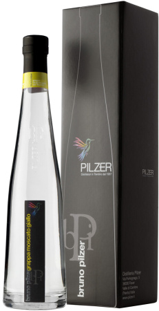 Граппа Pilzer, Grappa di Moscato Giallo, gift box, 0.5 л