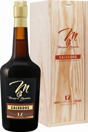 Кальвадос "Marquis de Montdidier" 12 Years Old, Calvados AOC, wooden box, 0.7 л