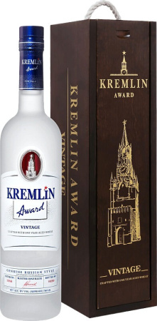 Водка "Kremlin Award" Vintage, 2019, wooden box, 0.7 л